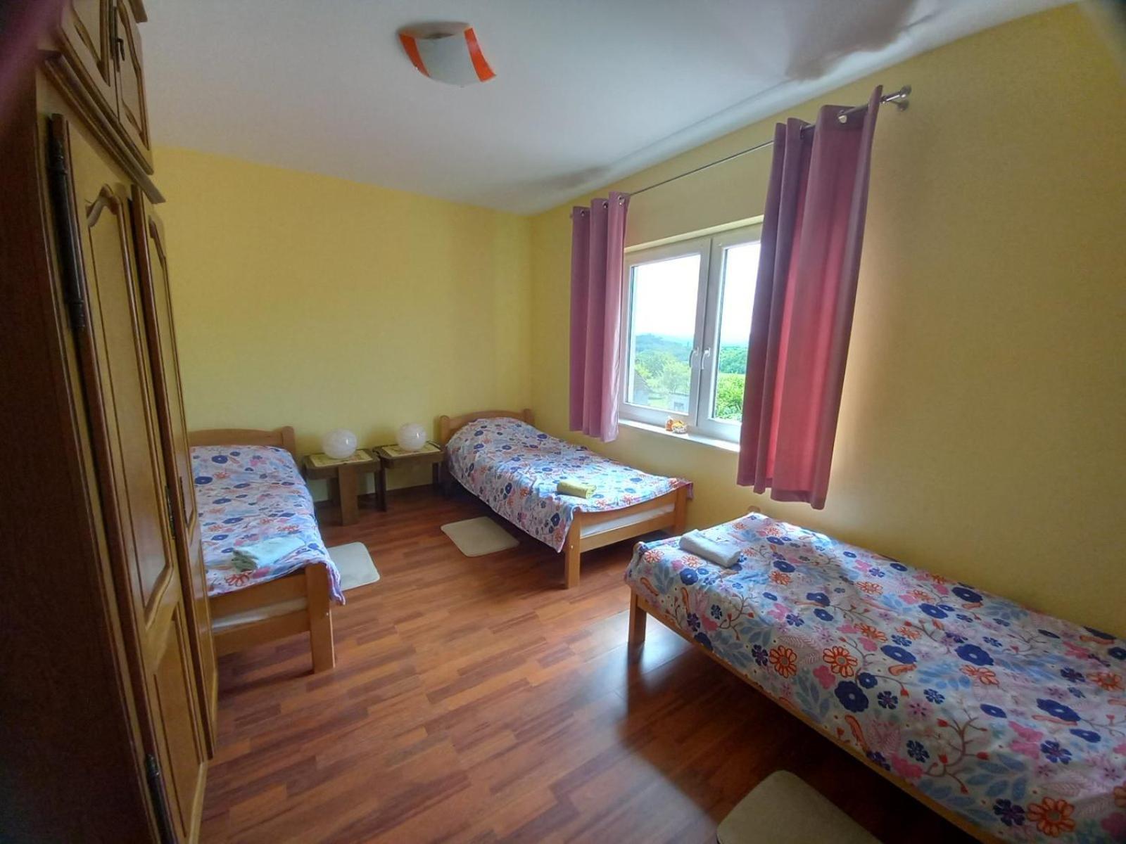 Kuca Za Odmor Holiday House Akord, Marindvor Pozega Bagian luar foto